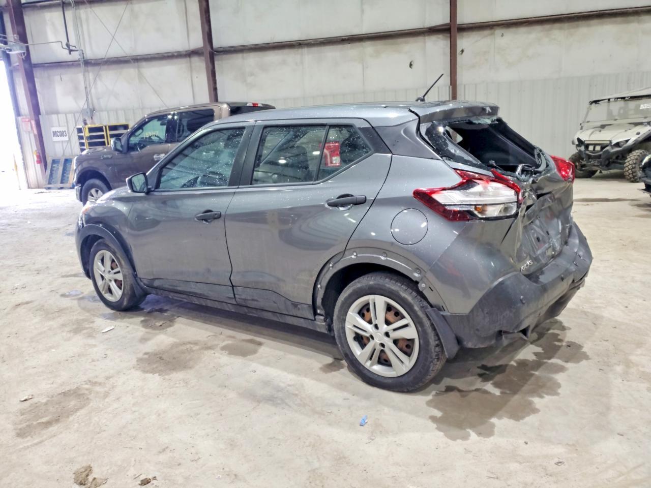 2020 Nissan Kicks S - zdjęcie 2