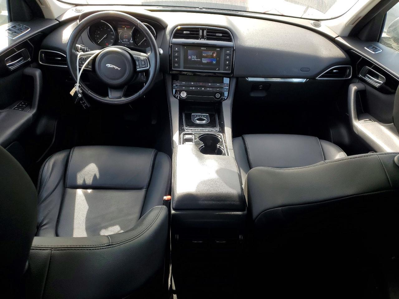 2017 Jaguar F-Pace Premium - zdjęcie 8