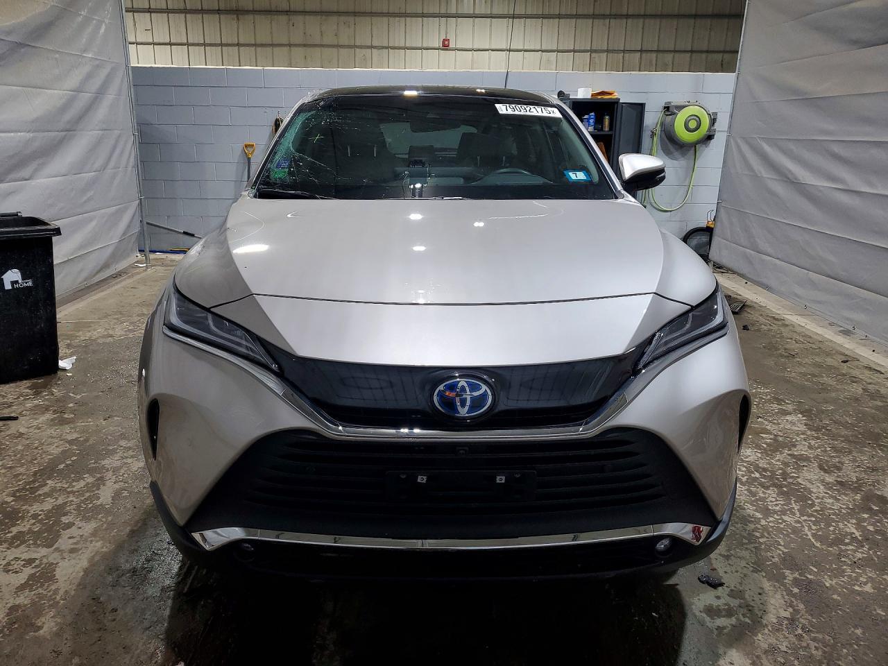 2024 Toyota Venza Limited - zdjęcie 5