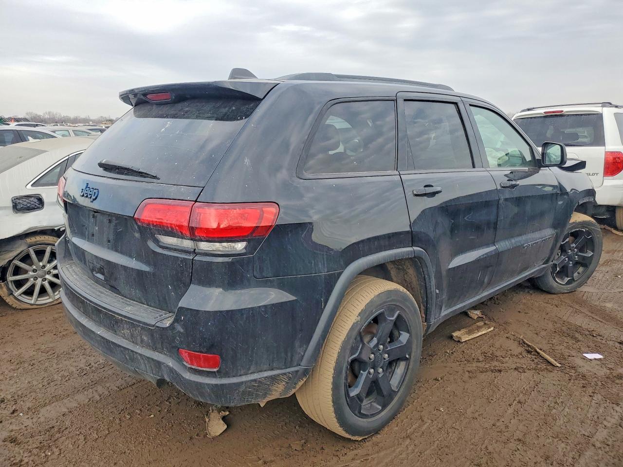 2019 Jeep Grand Cherokee Laredo - zdjęcie 3