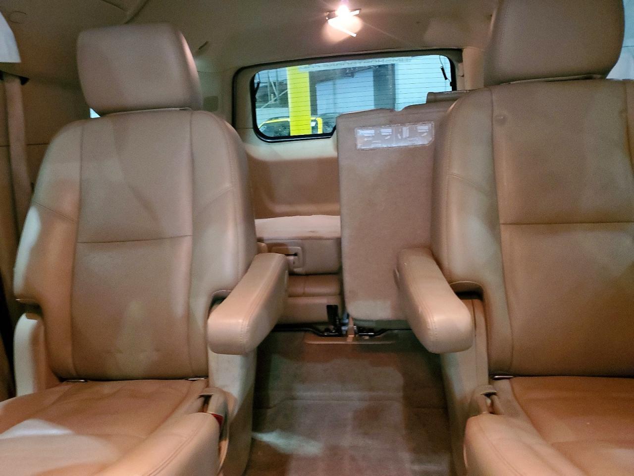 2014 Chevrolet Suburban K1500 Ltz - zdjęcie 10