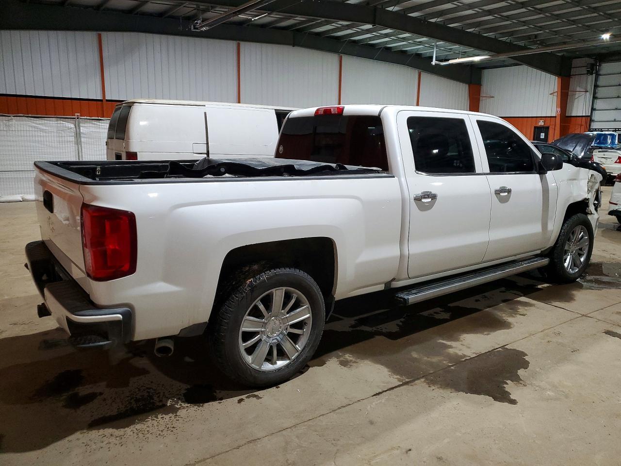 2018 Chevrolet Silverado K1500 High Country - zdjęcie 3