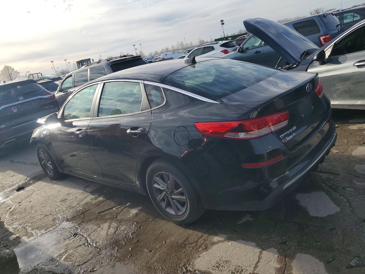 2020 Kia Optima Lx - zdjęcie 2