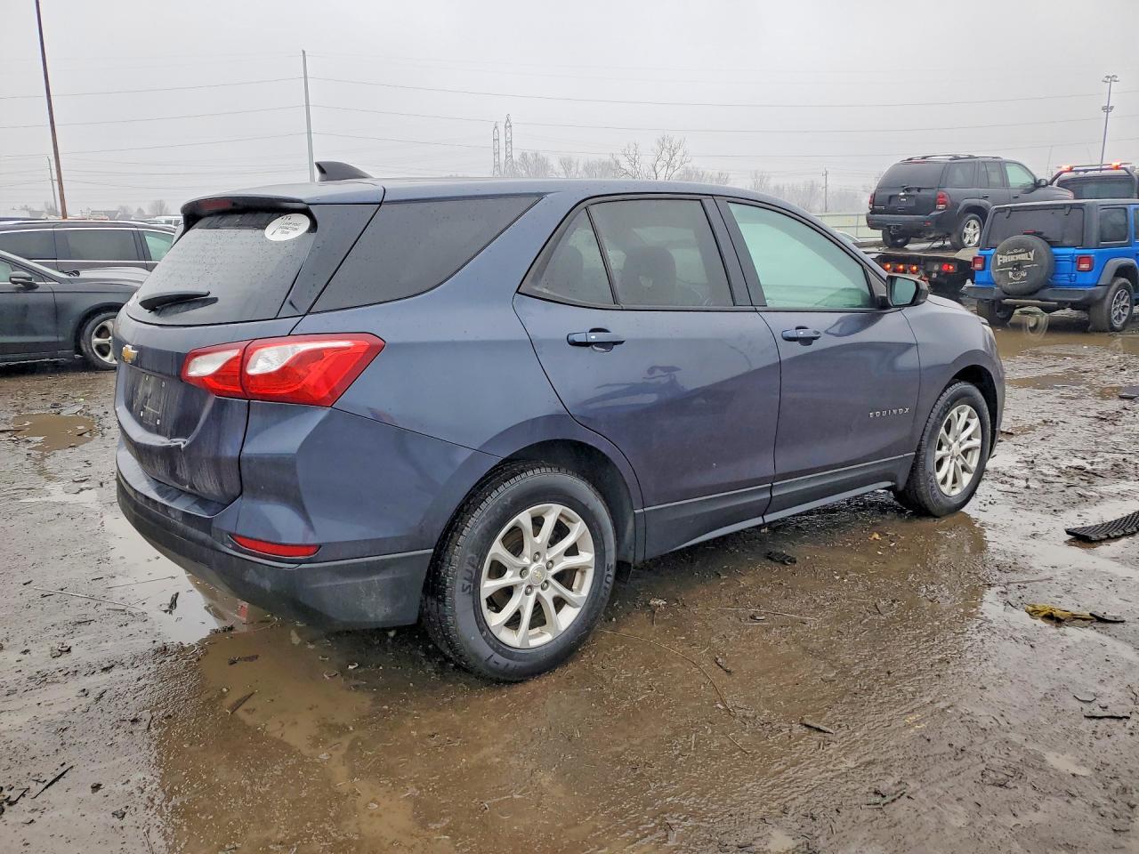 2019 Chevrolet Equinox Ls - zdjęcie 3