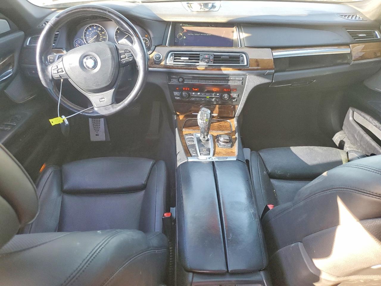 2013 BMW 750 I - zdjęcie 8