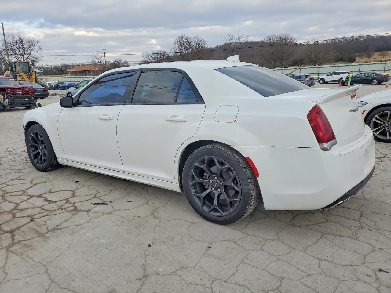 2020 Chrysler 300 S - zdjęcie 2