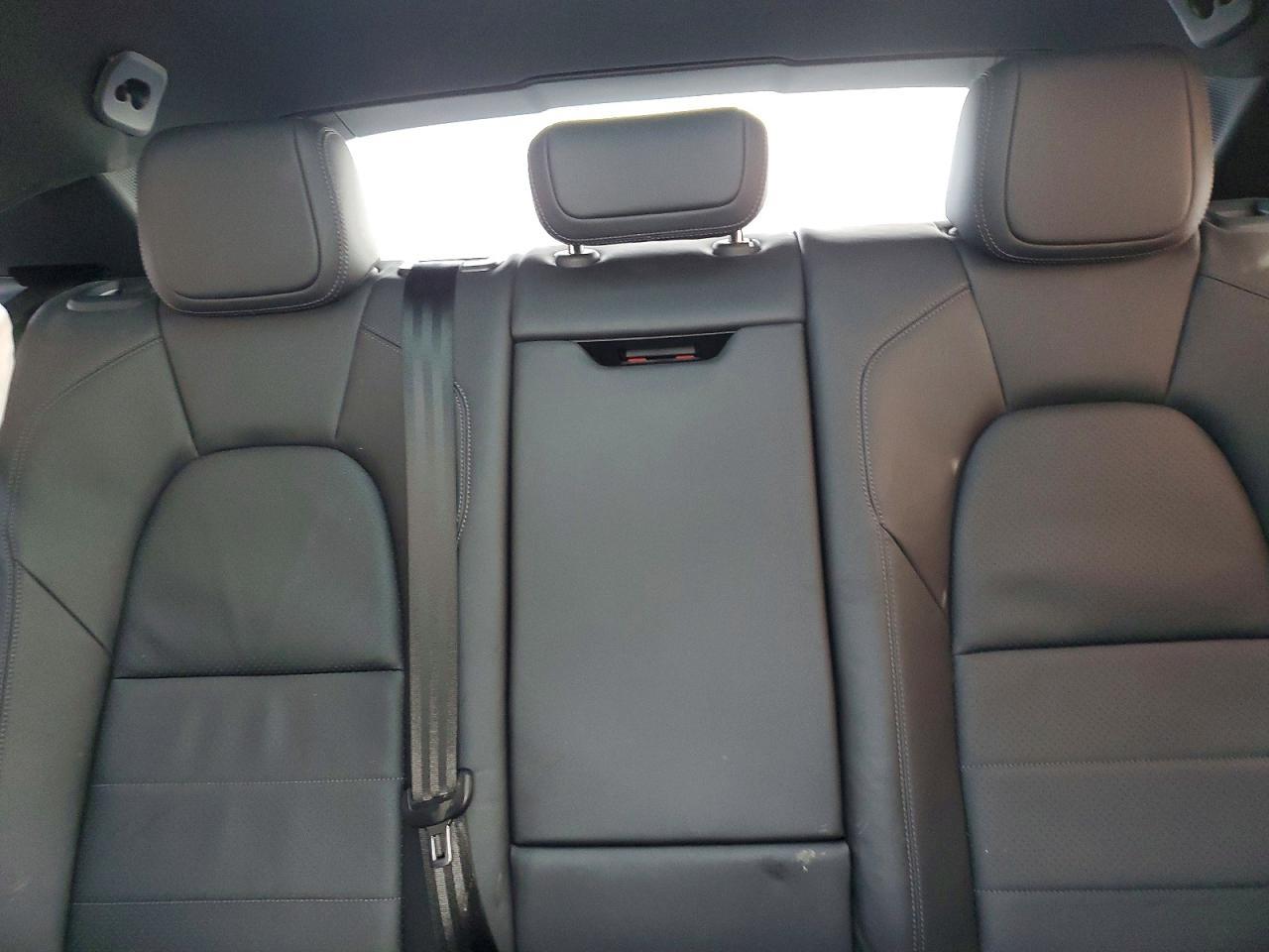2025 Porsche Macan 4S - zdjęcie 10