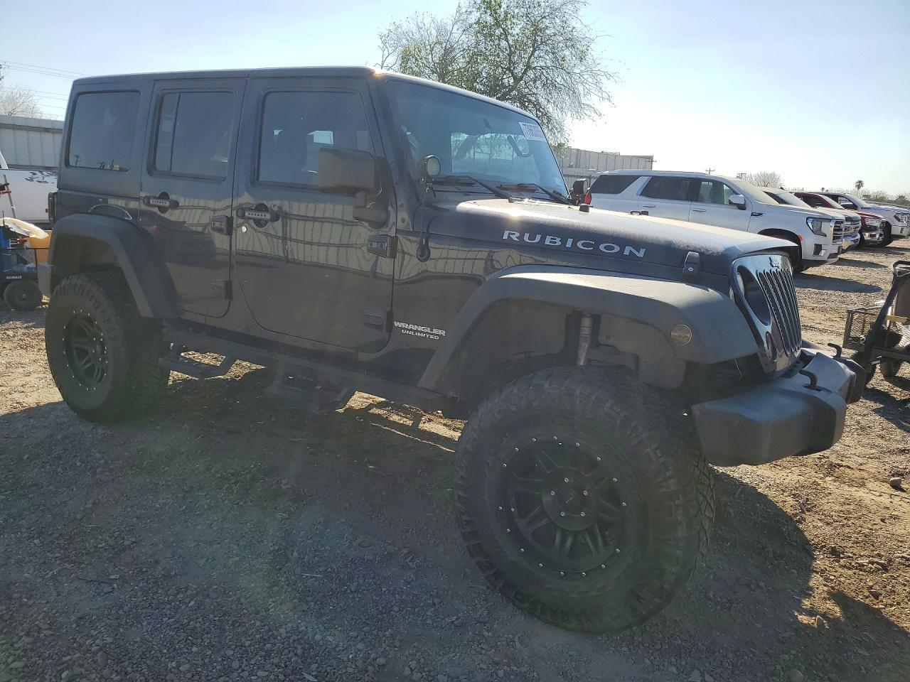 2013 Jeep Wrangler Unlimited Rubicon - zdjęcie 4