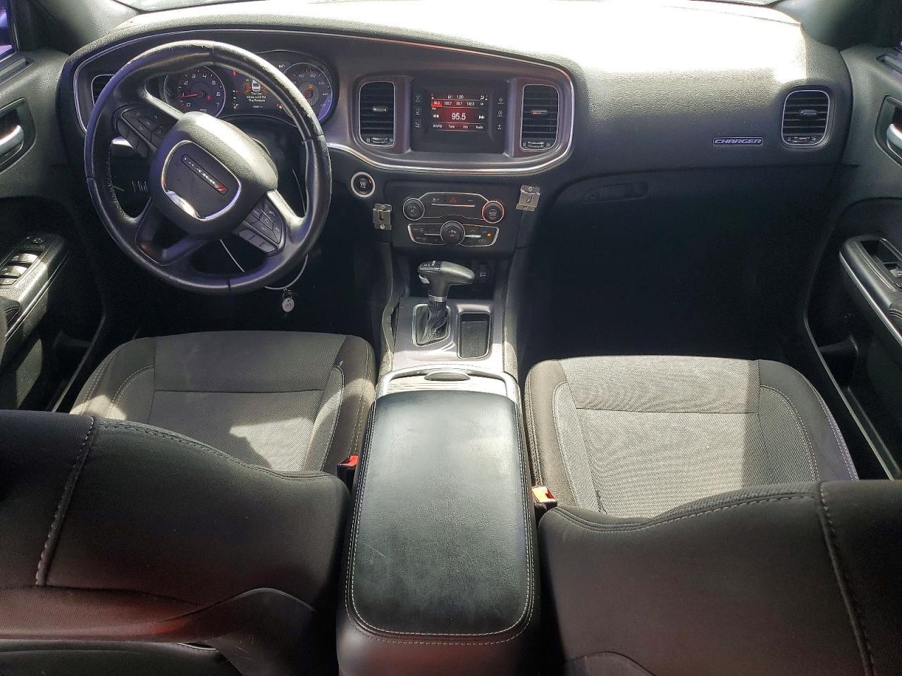2016 Dodge Charger Se - zdjęcie 8