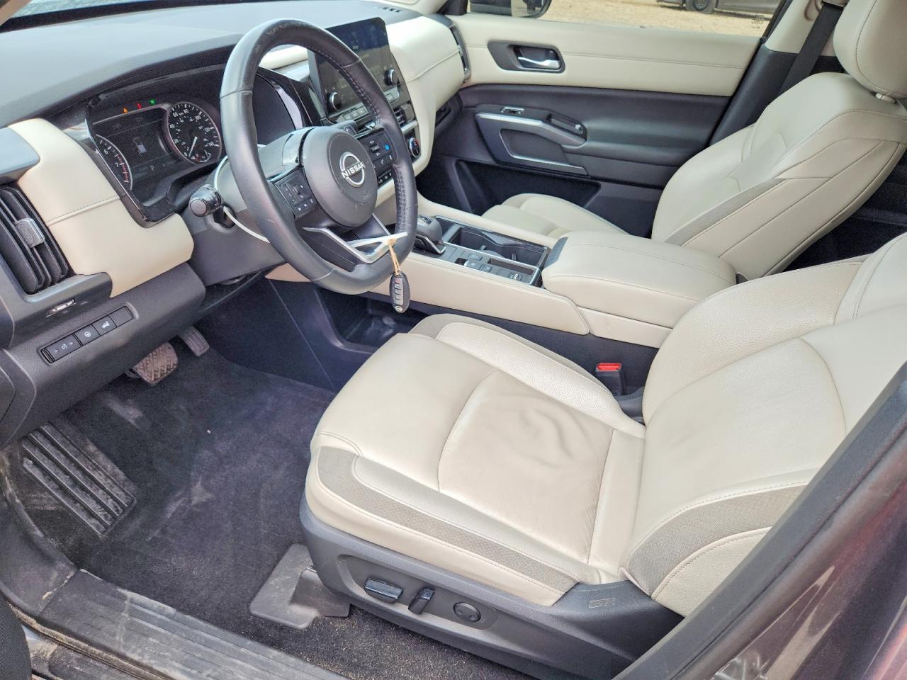 2022 Nissan Pathfinder Sl - zdjęcie 7