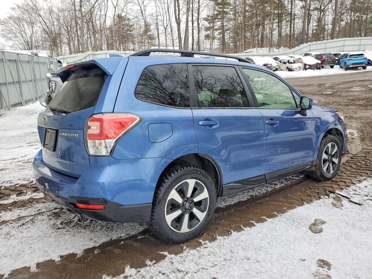 2018 Subaru Forester 2.5I Premium - zdjęcie 3