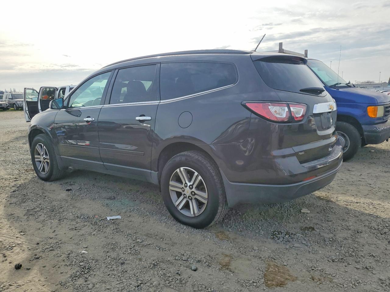 2015 Chevrolet Traverse Lt - zdjęcie 2