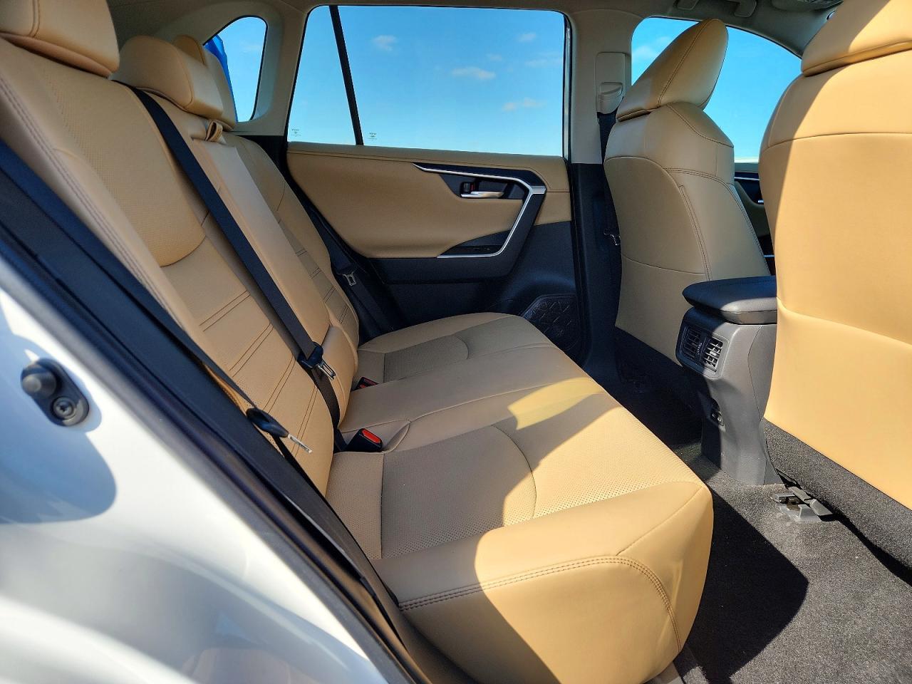 2023 Toyota Rav4 Limited - zdjęcie 11