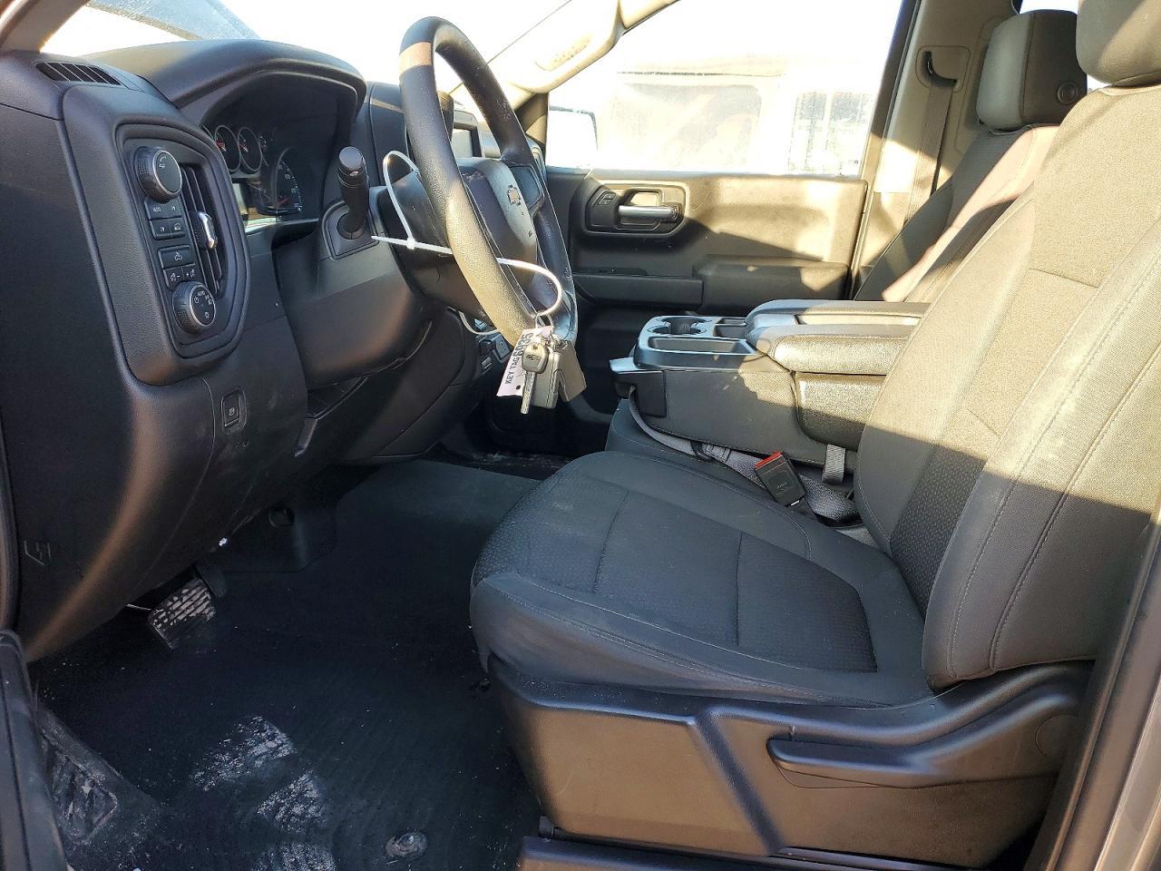 2021 Chevrolet Silverado K1500 Custom - zdjęcie 7