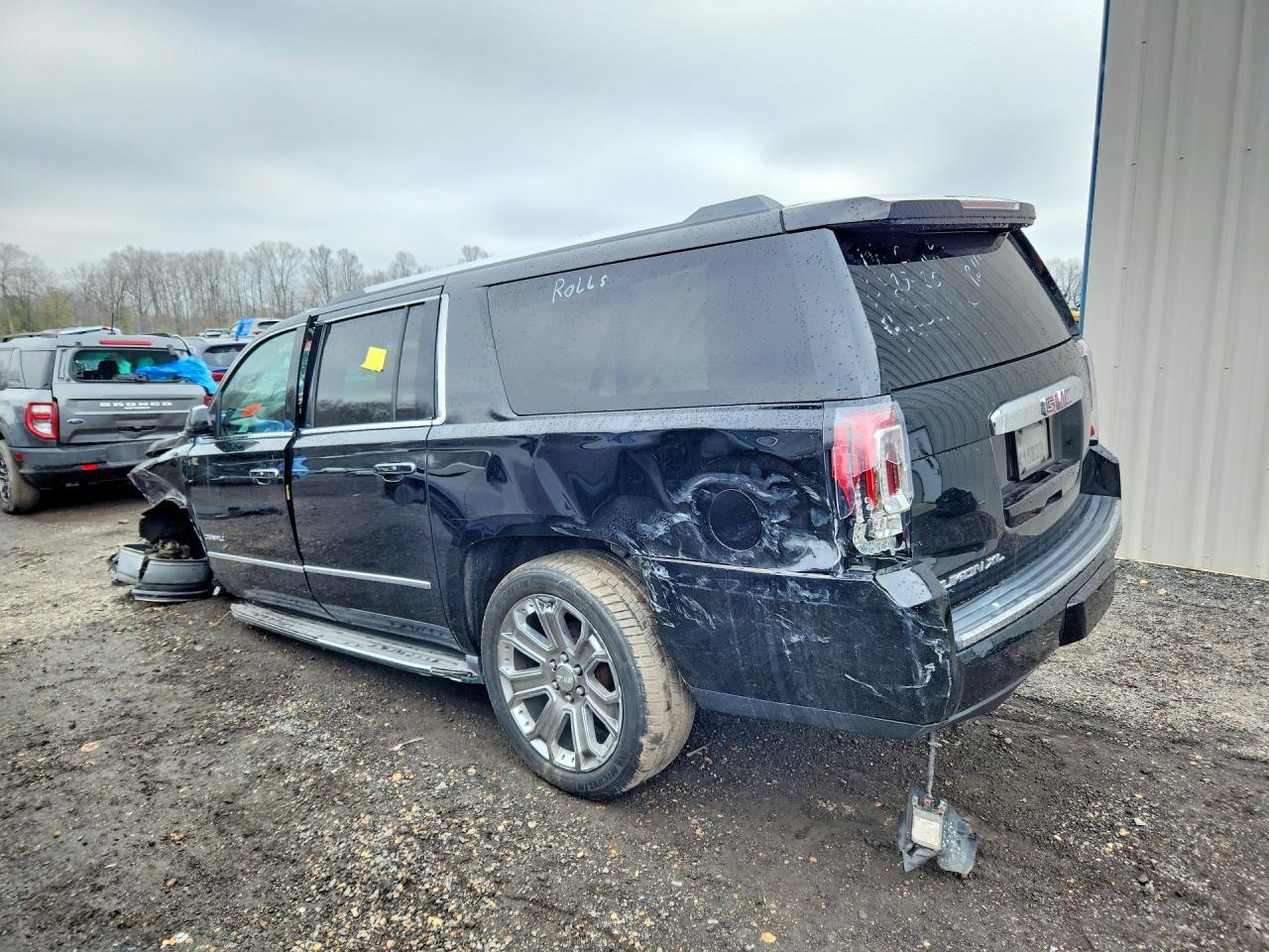 2015 GMC Yukon Xl Denali - zdjęcie 2