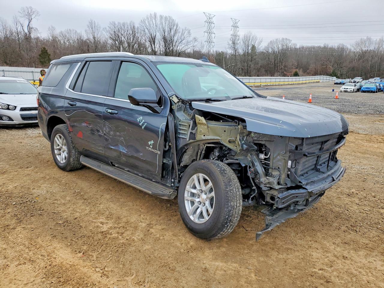 2021 Chevrolet Tahoe C1500 Lt - zdjęcie 4