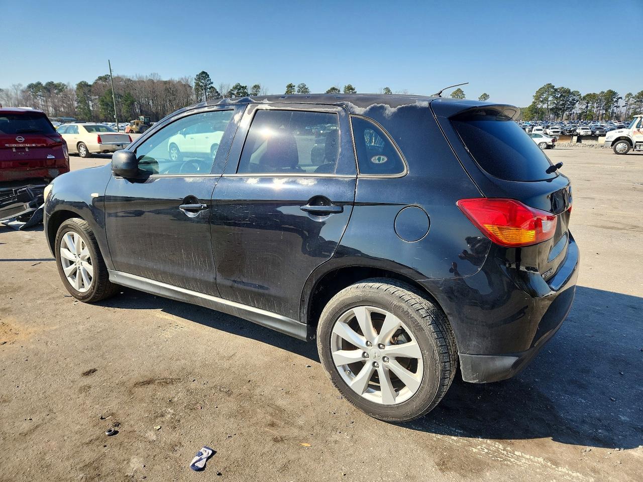 2014 Mitsubishi Outlander Sport Es - zdjęcie 2