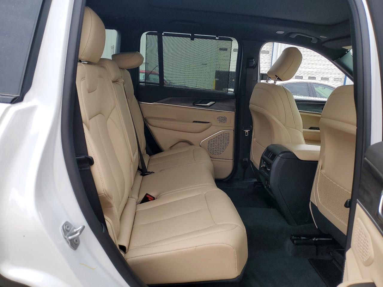 2025 Jeep Grand Cherokee Limited - zdjęcie 11