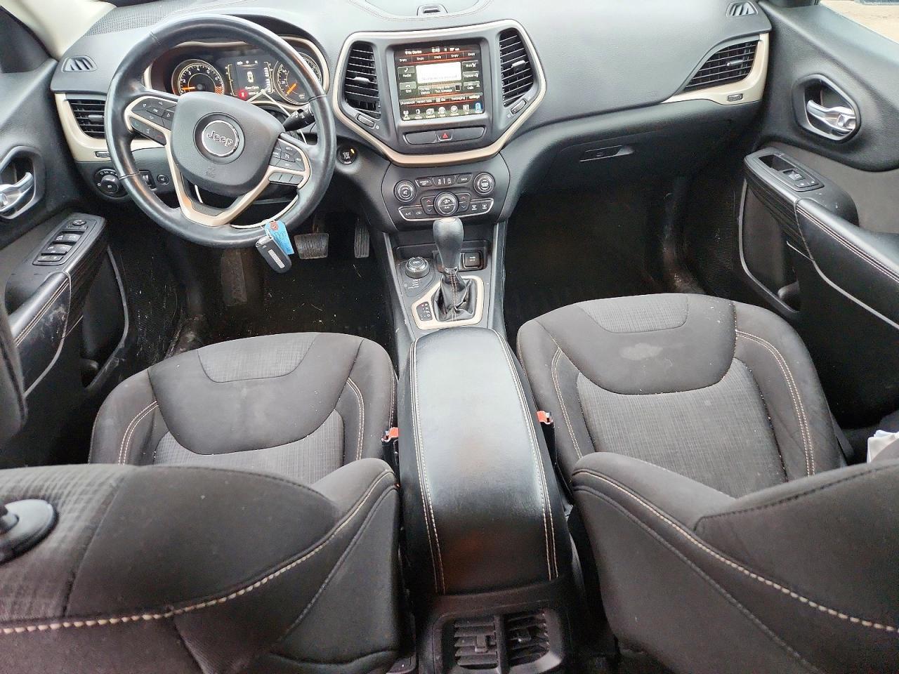 2015 Jeep Cherokee Latitude - zdjęcie 8