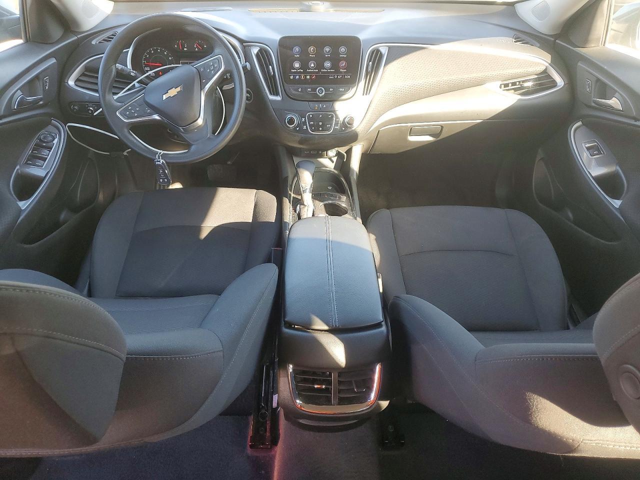 2025 Chevrolet Malibu Lt - zdjęcie 8