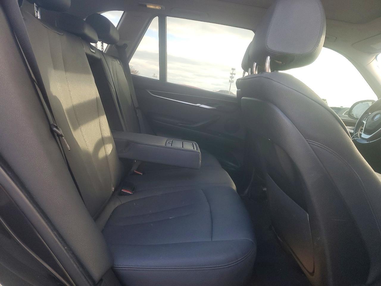 2016 BMW X5 xDrive35I - zdjęcie 11