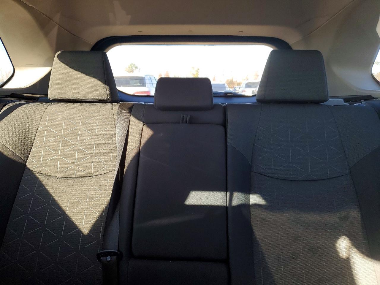 2020 Toyota Rav4 Xle - zdjęcie 10