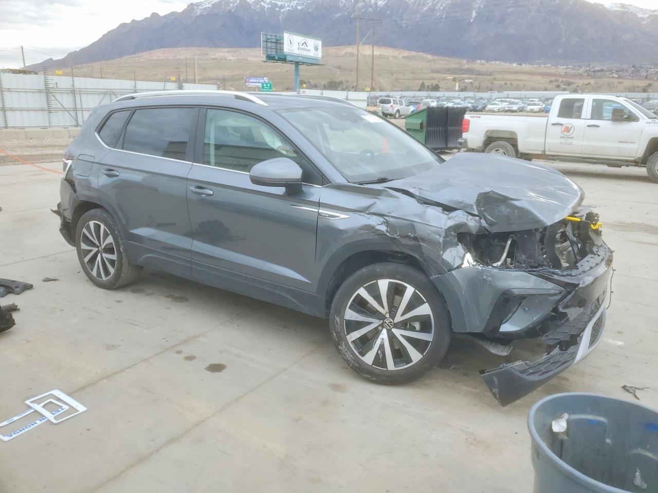 2023 Volkswagen Taos Se - zdjęcie 4