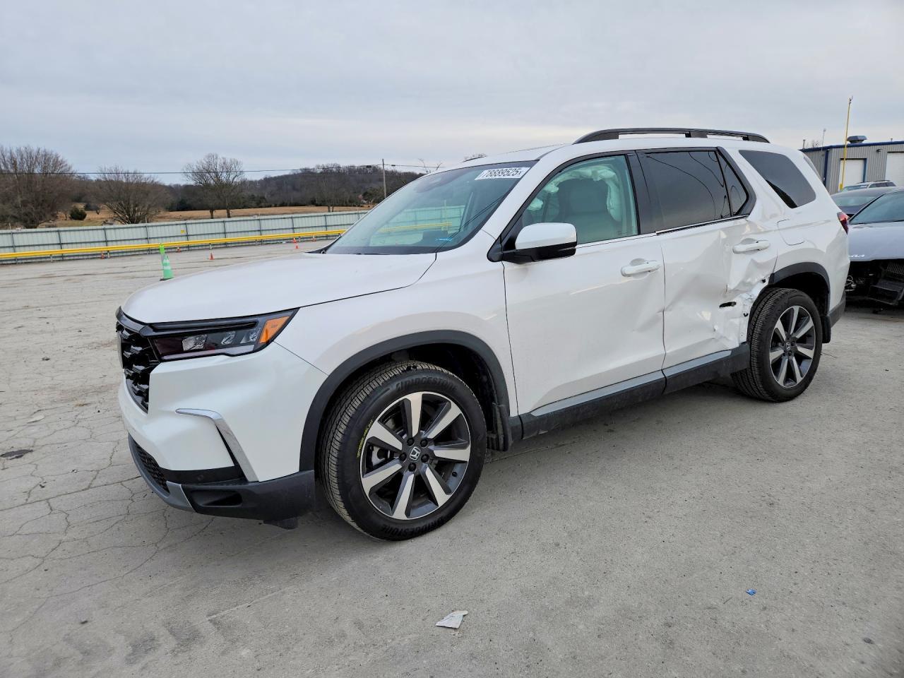 2025 Honda Pilot Touring - zdjęcie główne