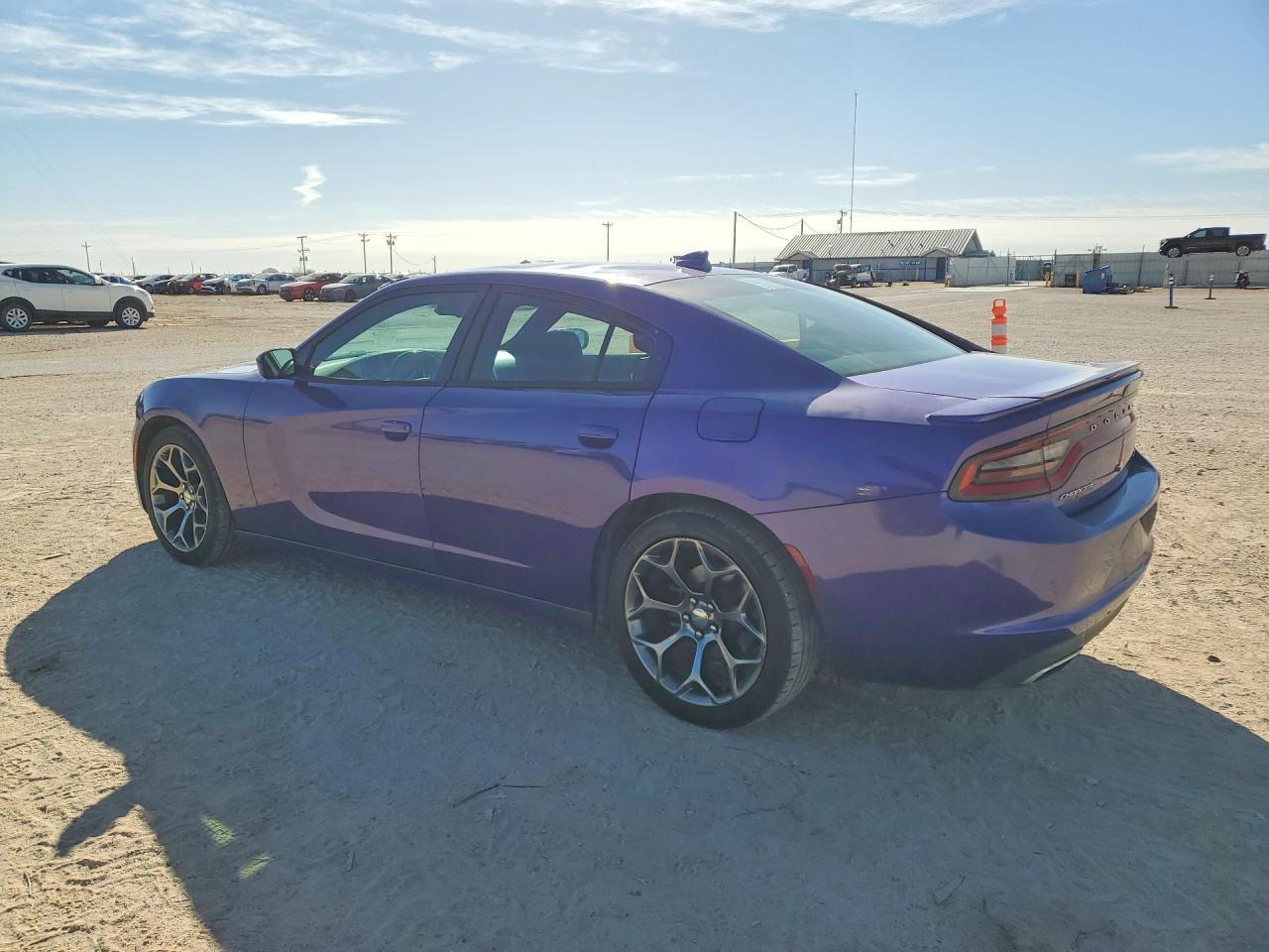 2016 Dodge Charger Sxt - zdjęcie 2