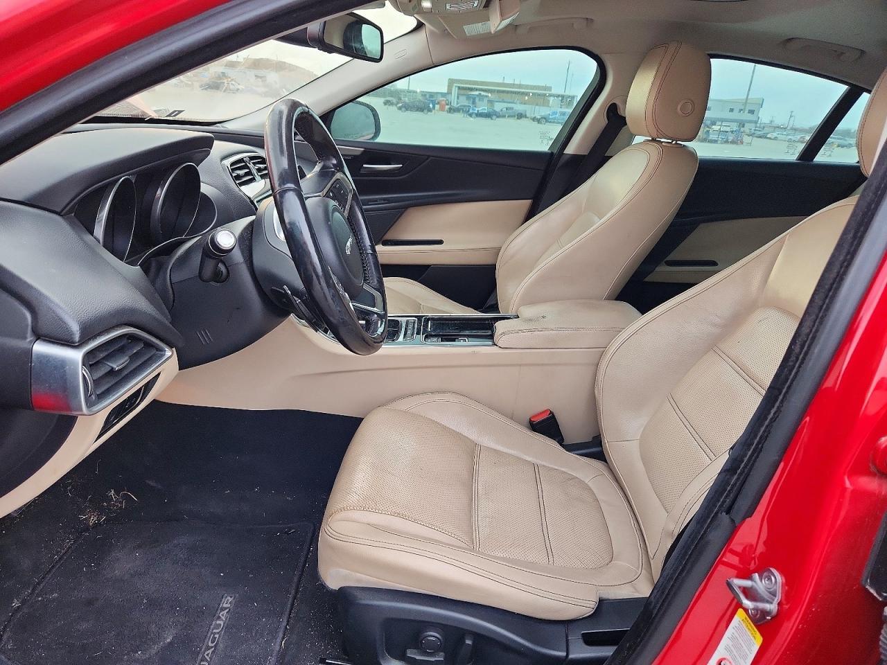 2018 Jaguar Xe Prestige 2Wd 25T 4C 4D Sedan - zdjęcie 7