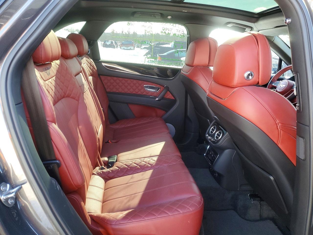 2018 Bently Bentayga - zdjęcie 11