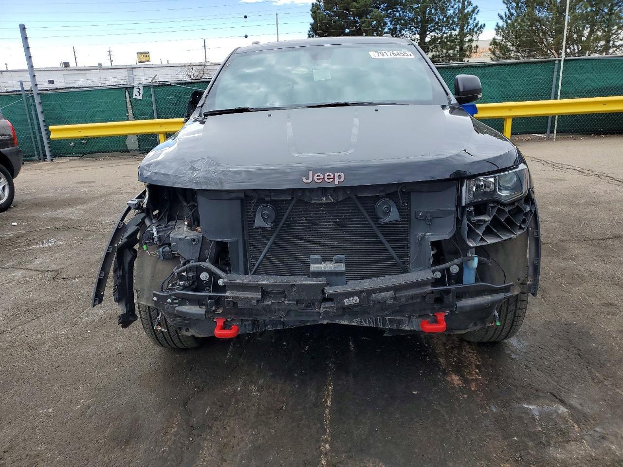 2021 Jeep Grand Cherokee Trailhawk - zdjęcie 5