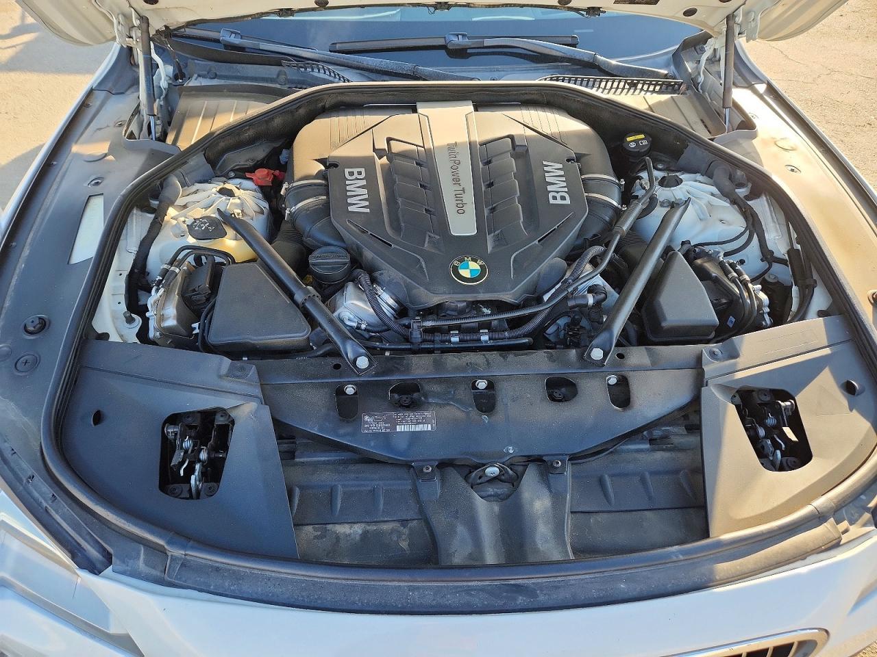 2015 BMW 750 Li - zdjęcie 11