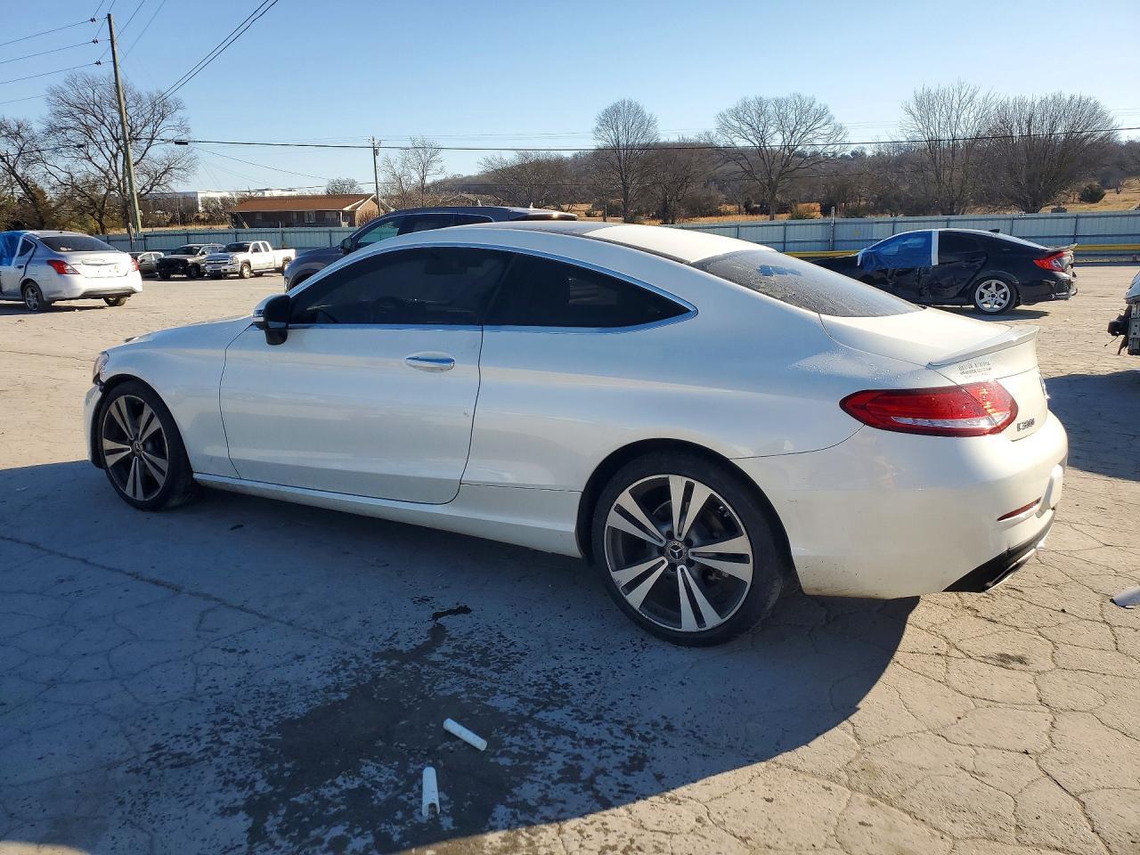 2017 Mercedes-Benz C 300 4Matic - zdjęcie 2