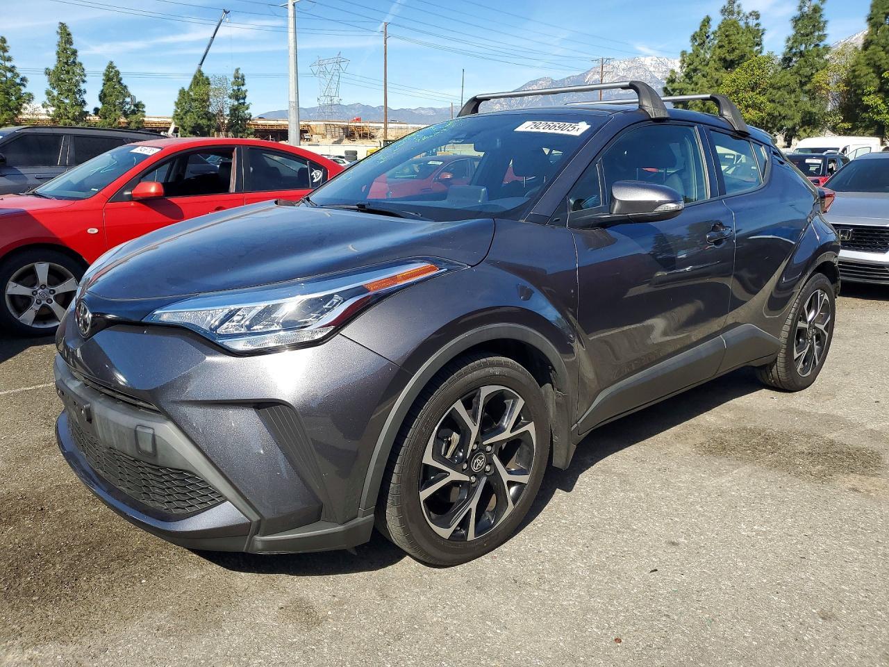 2021 Toyota C-Hr Xle - zdjęcie główne