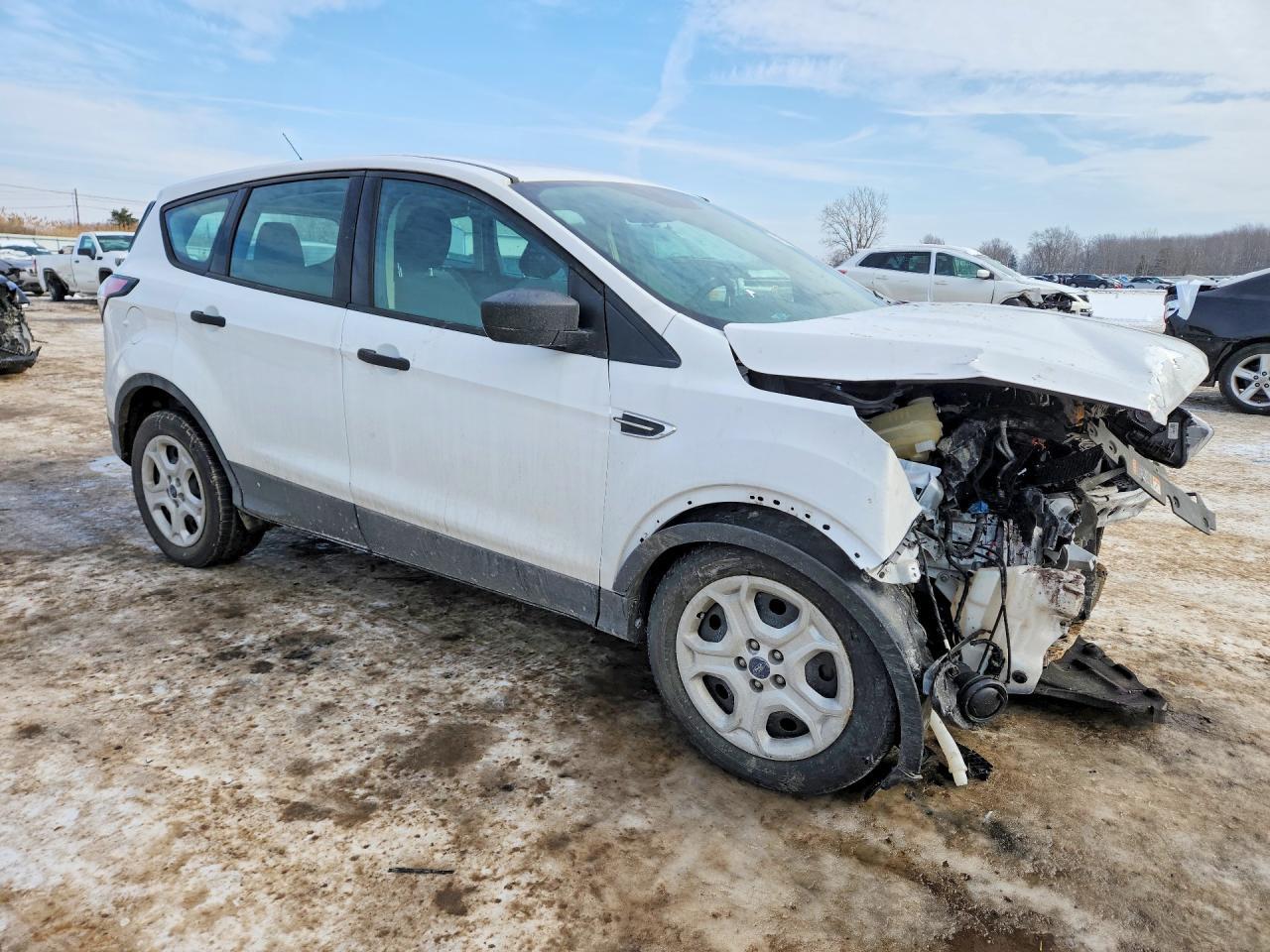 2018 Ford Escape S - zdjęcie 4