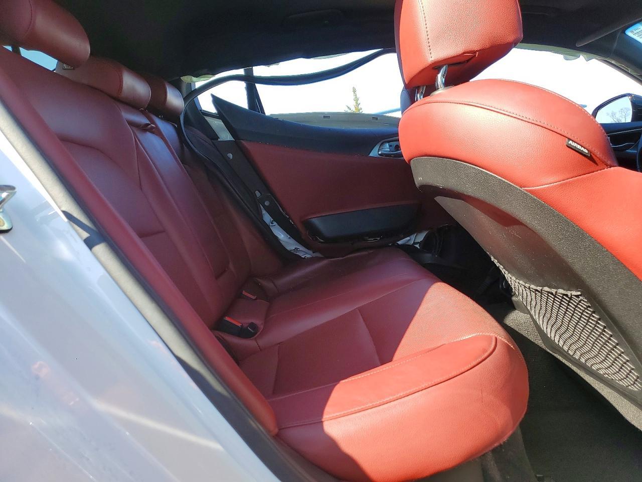 2022 Kia Stinger Gt1 - zdjęcie 10