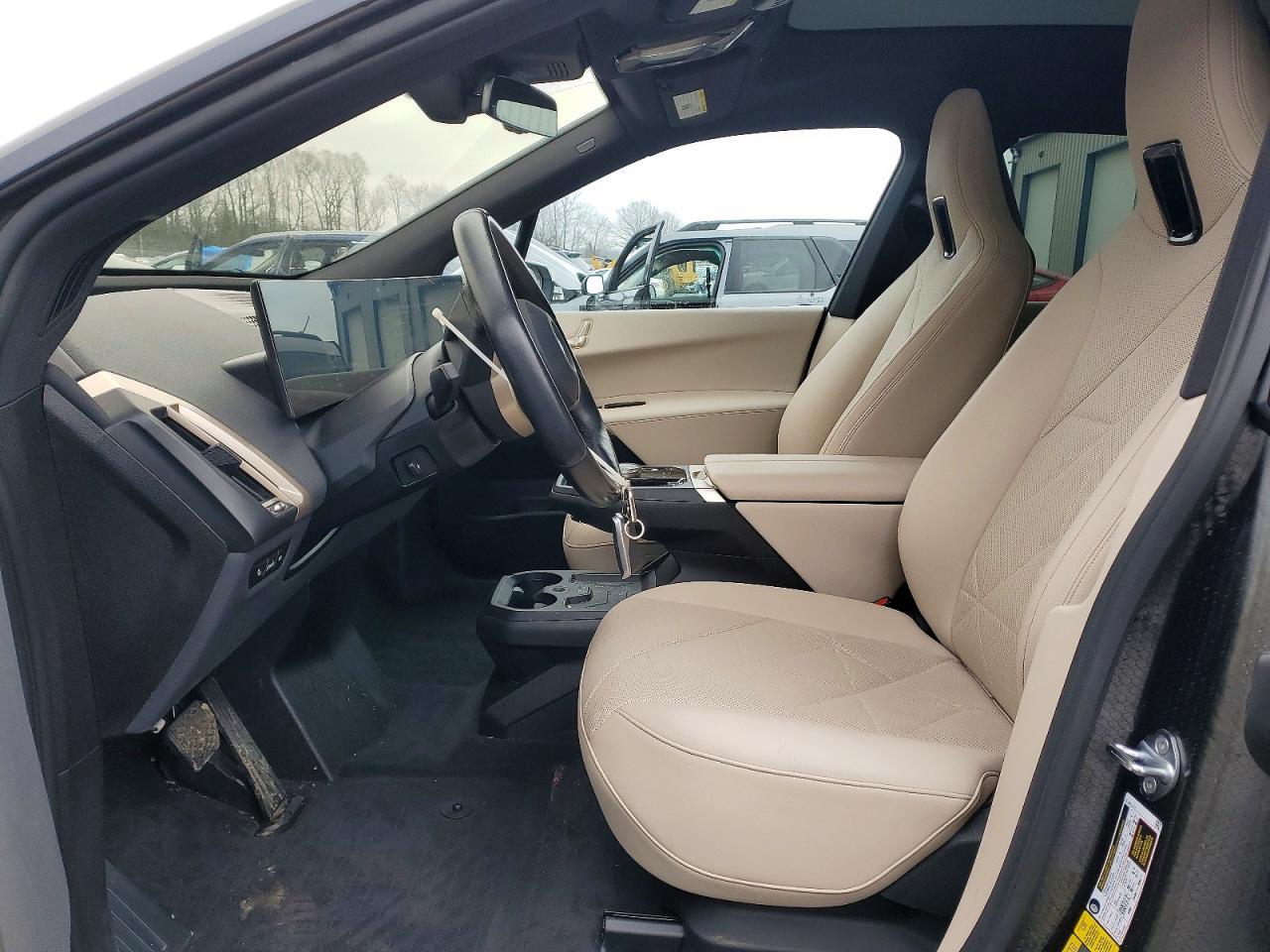 2023 BMW Ix xDrive50 - zdjęcie 7