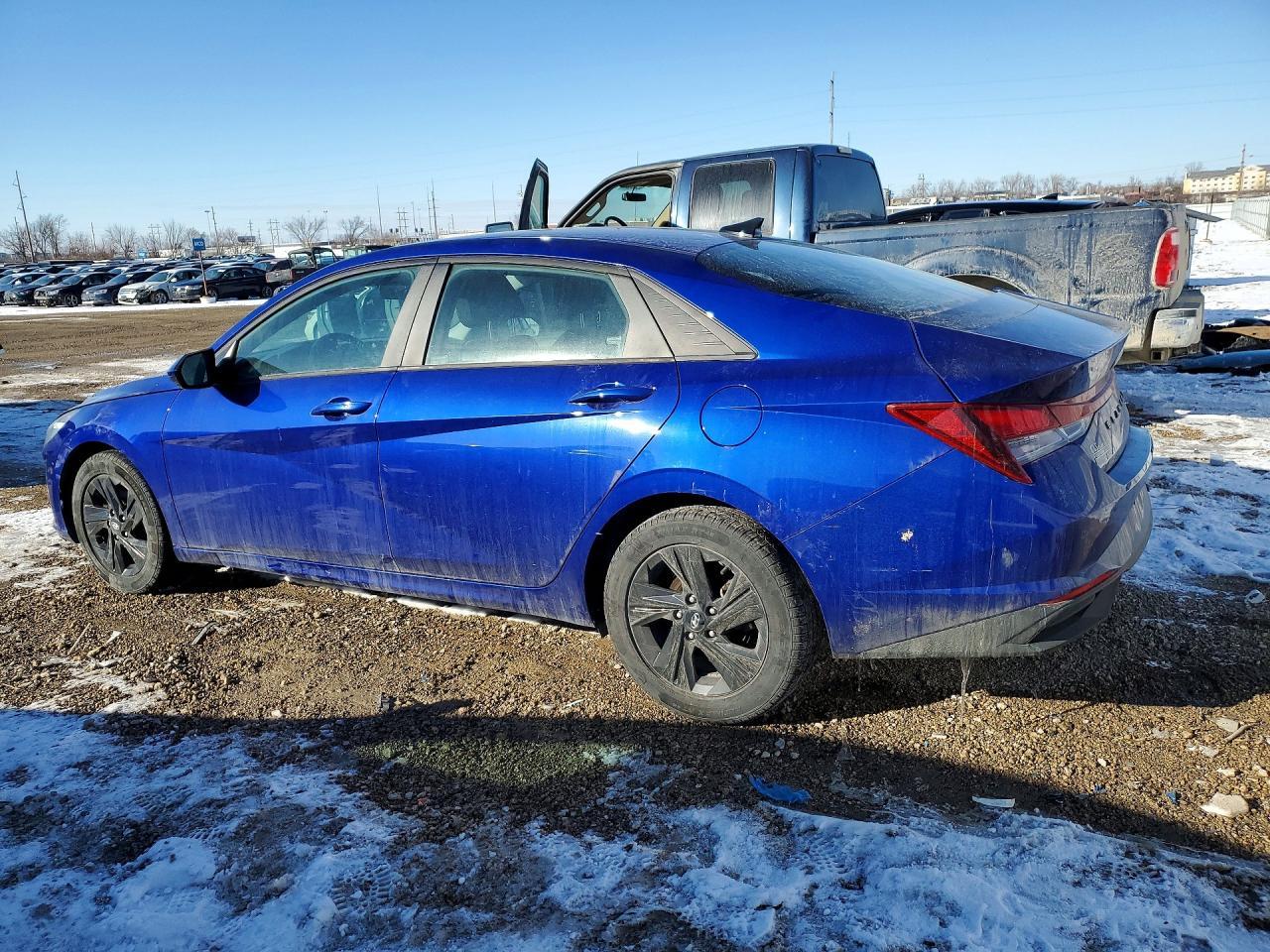 2023 Hyundai Elantra Sel - zdjęcie 2