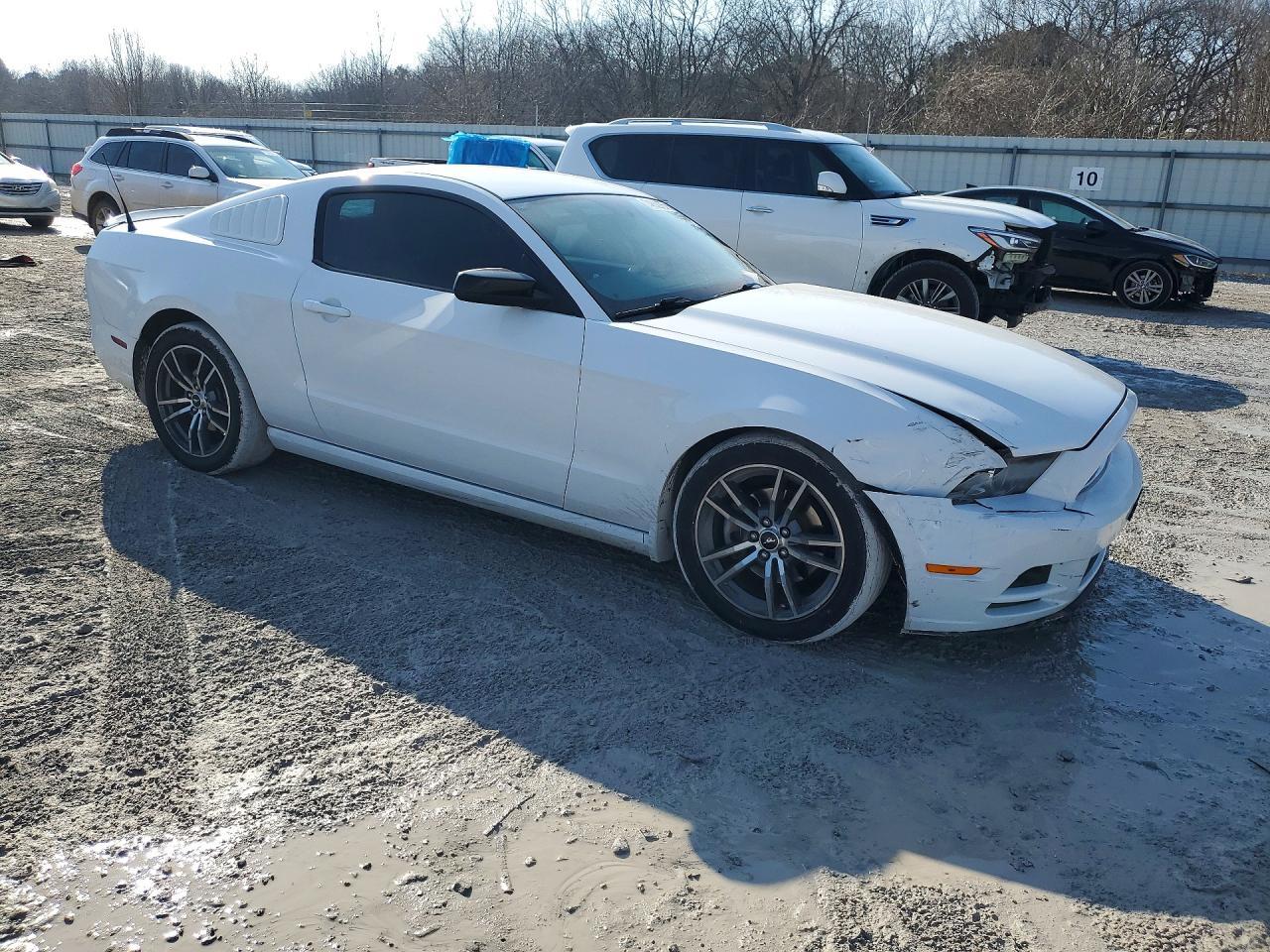 2014 Ford Mustang - zdjęcie 4
