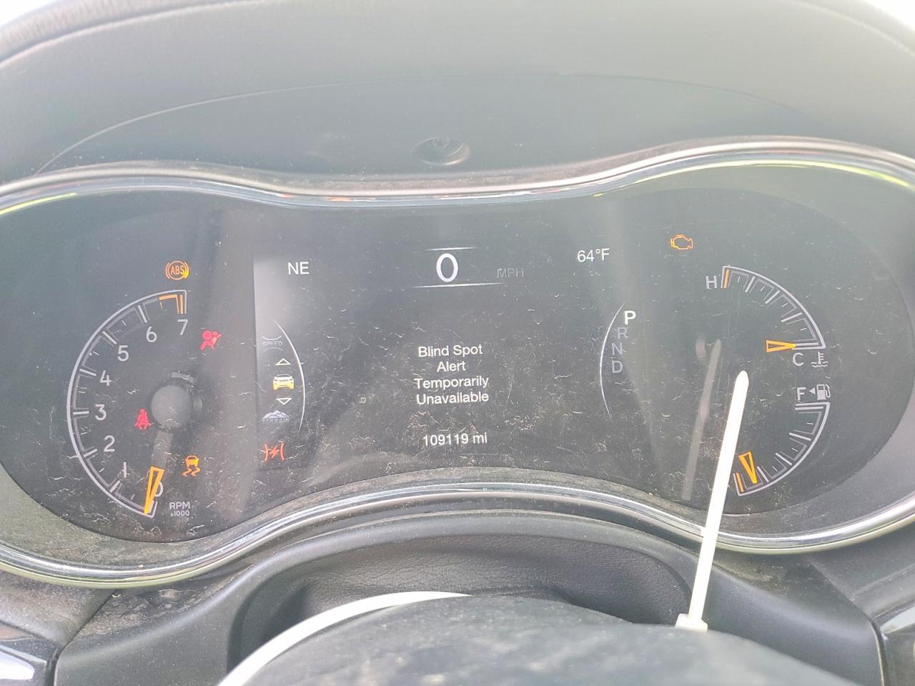 2020 Jeep Grand Cherokee Overland - zdjęcie 9