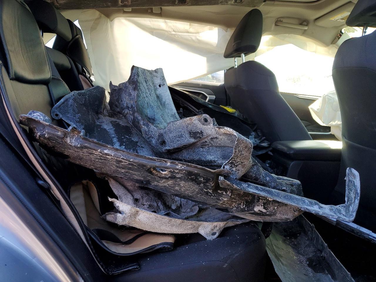 2019 Toyota Rav4 Xle - zdjęcie 10