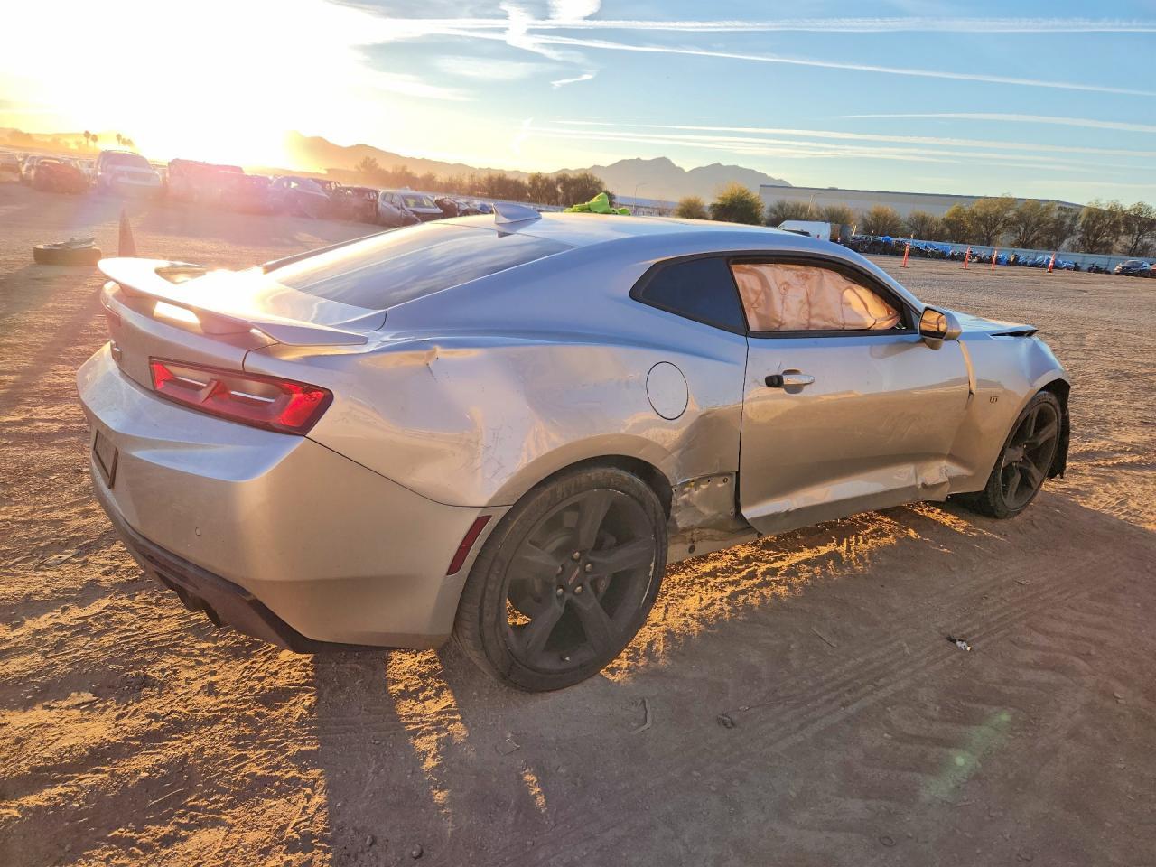 2016 Chevrolet Camaro Ss - zdjęcie 3