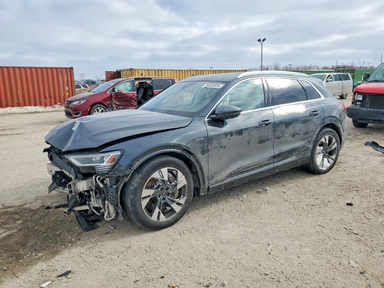 2022 Audi E-Tron Premium Plus - zdjęcie główne