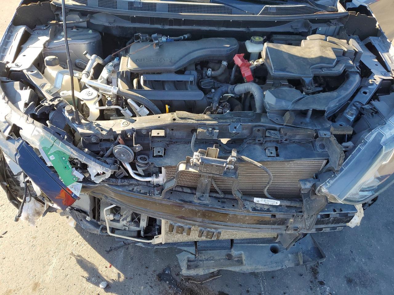 2018 Nissan Rogue Sport S - zdjęcie 12