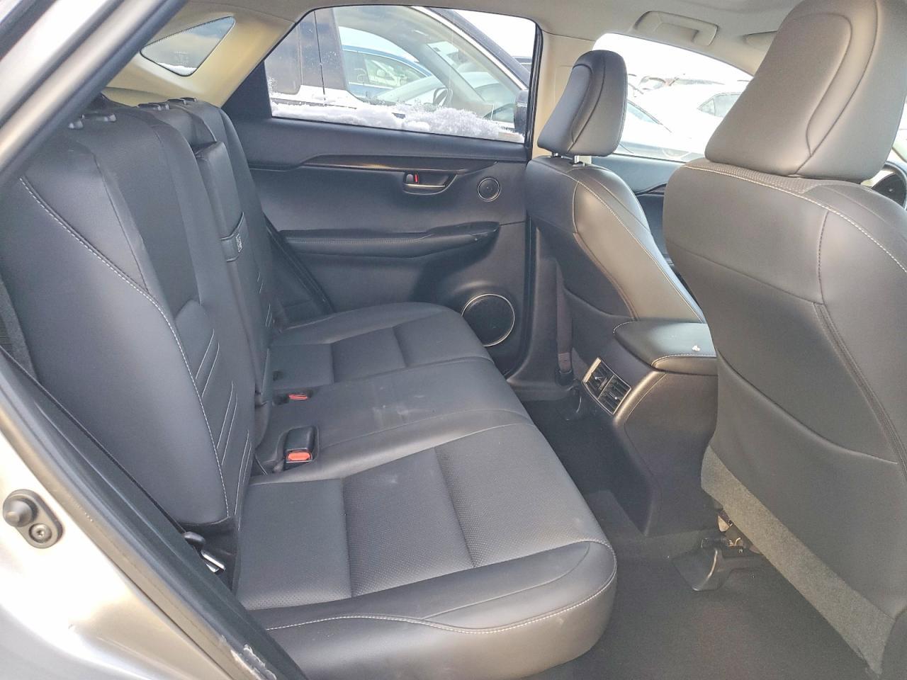 2015 Lexus Nx - zdjęcie 10