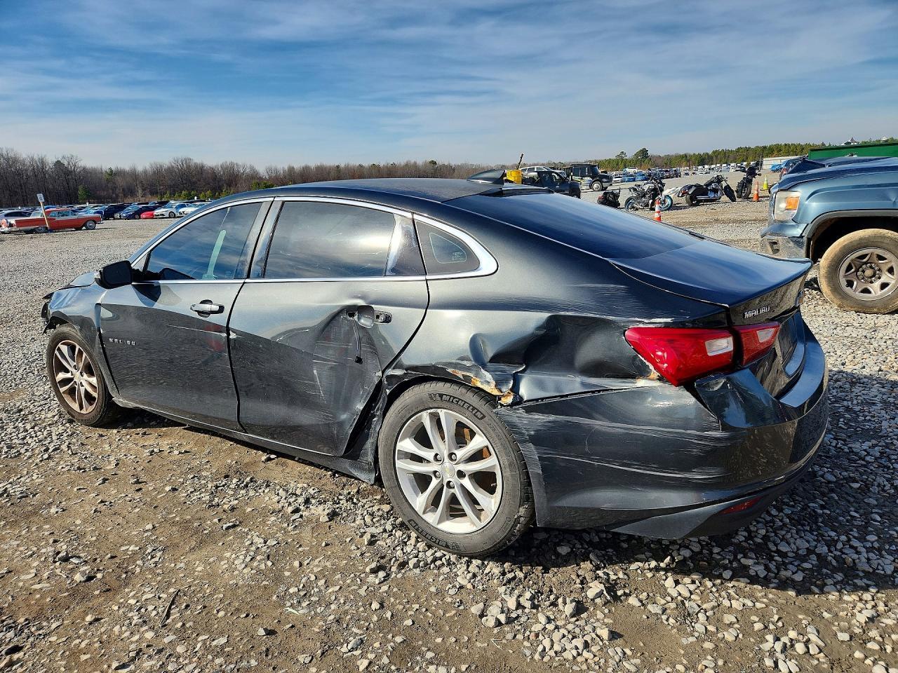 2017 Chevrolet Malibu Lt - zdjęcie 2