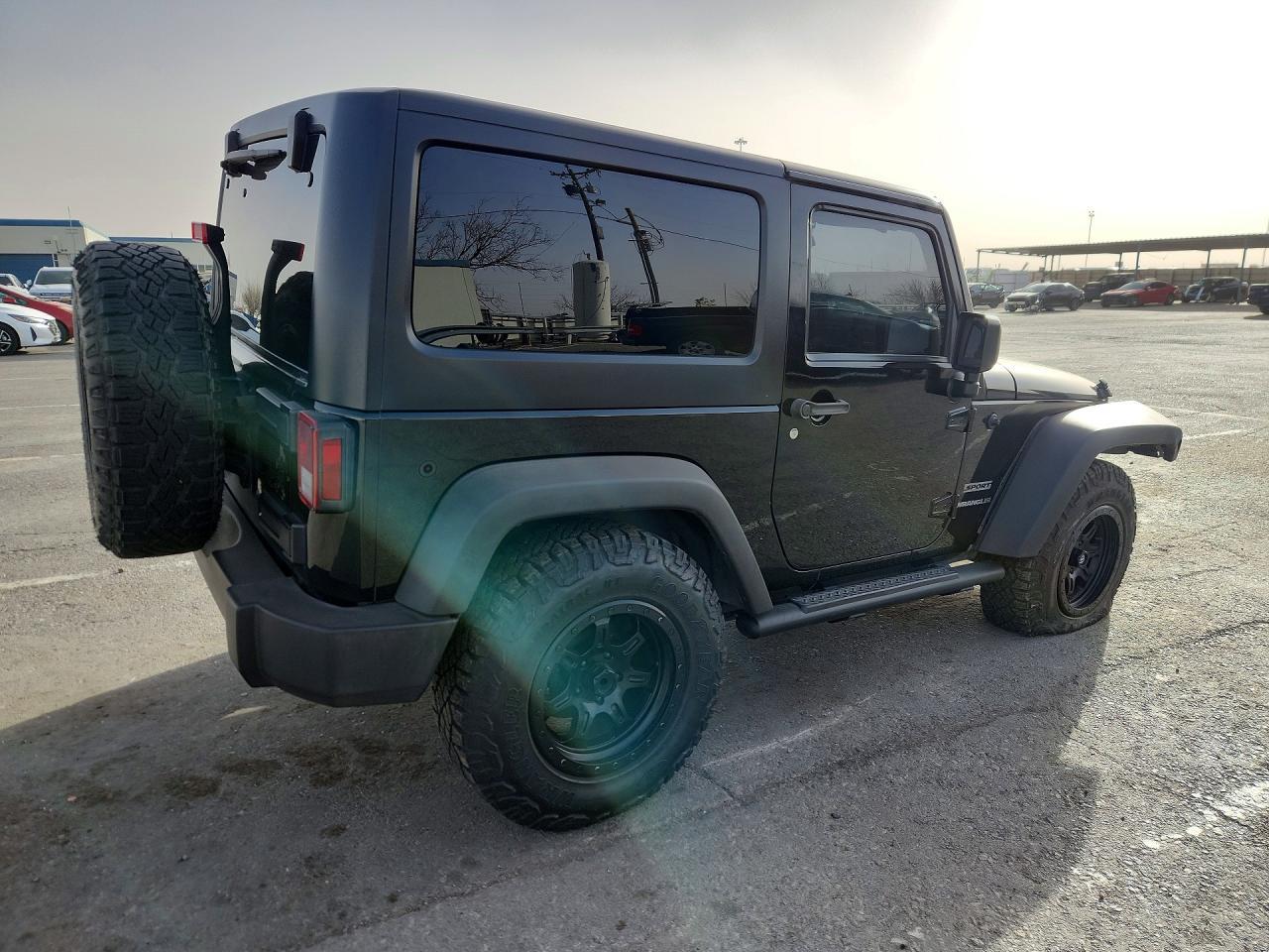2015 Jeep Wrangler Sport - zdjęcie 3