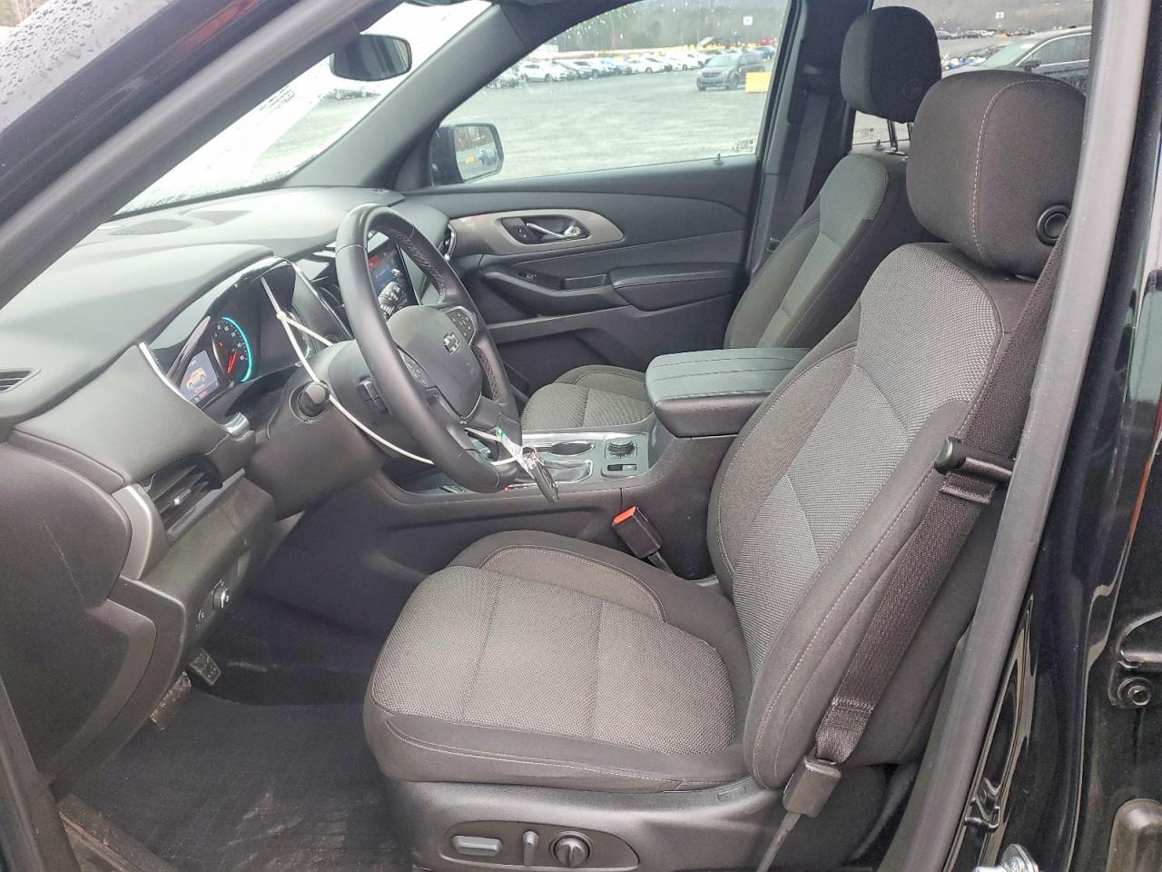 2023 Chevrolet Traverse Lt - zdjęcie 7