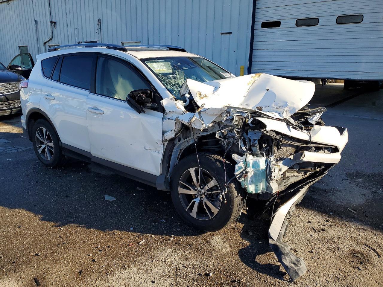 2018 Toyota Rav4 Xle - zdjęcie 4